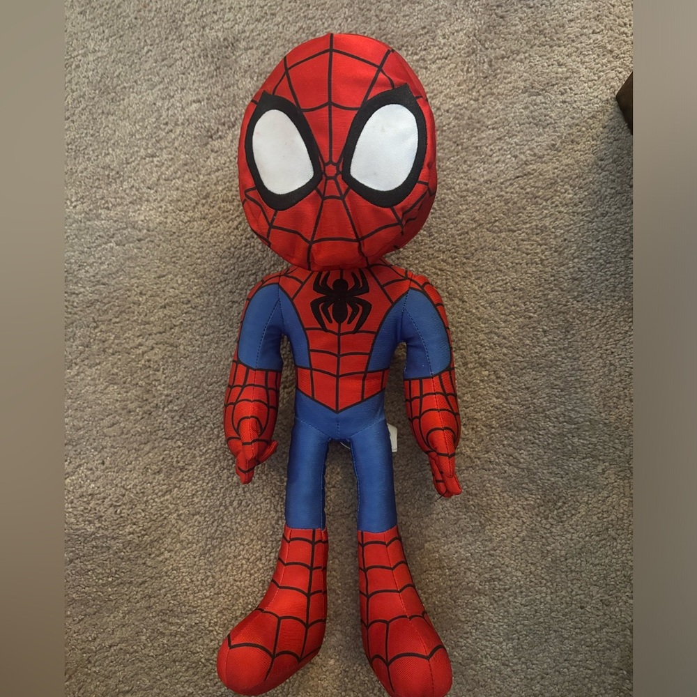 Spidey Amazing friends secret reveal plush with sounds